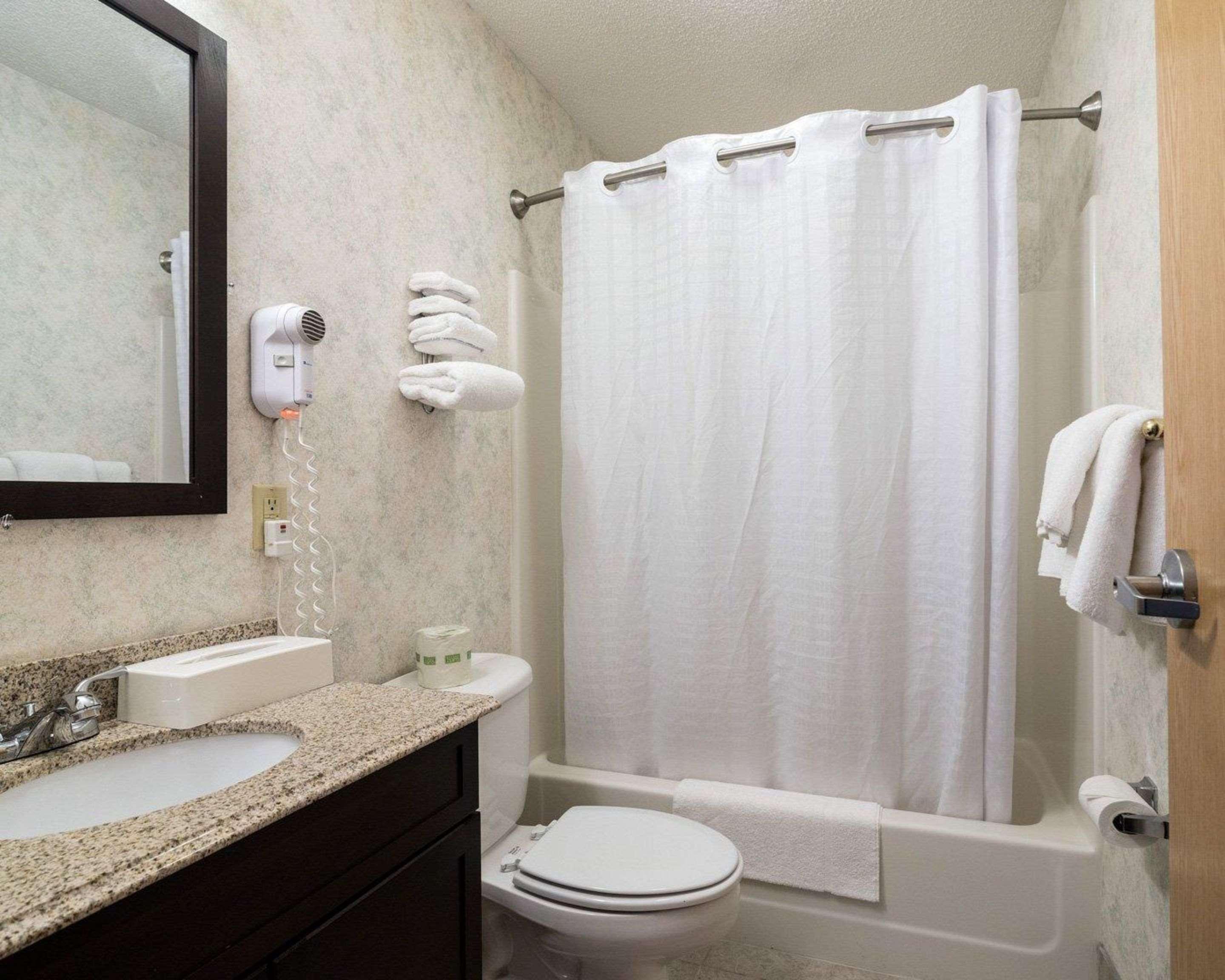 Econo Lodge Inn & Suites Canandaigua Kültér fotó