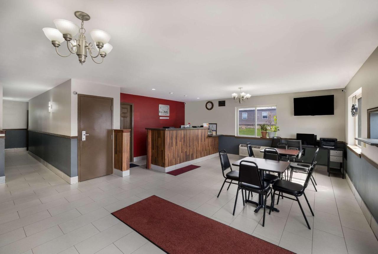 Econo Lodge Inn & Suites Canandaigua Kültér fotó
